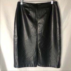 Faux leather pencil skirt - Sz 8